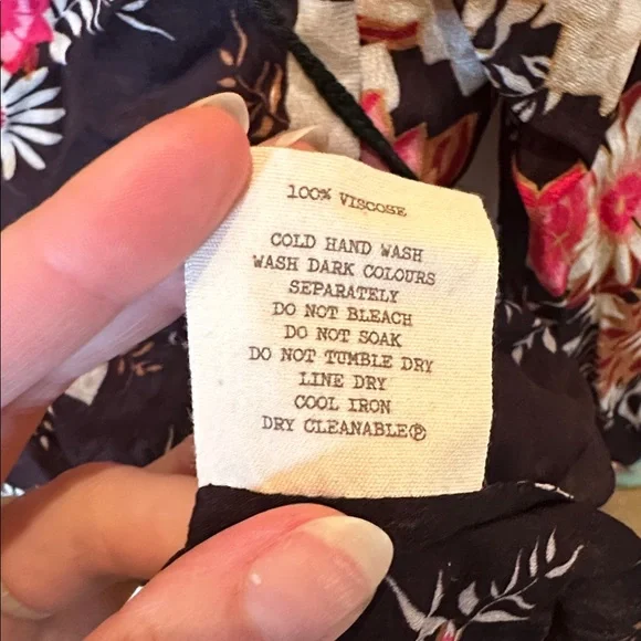 SWAP for @acortes4373 💫 EUC to BNWOT Spell Jagger Blouse Medium 🌺🍁 - Picture 6 of 9